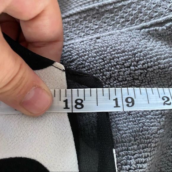 Zara sleeveless polka dot top with mesh side panel - Picture 6 of 7